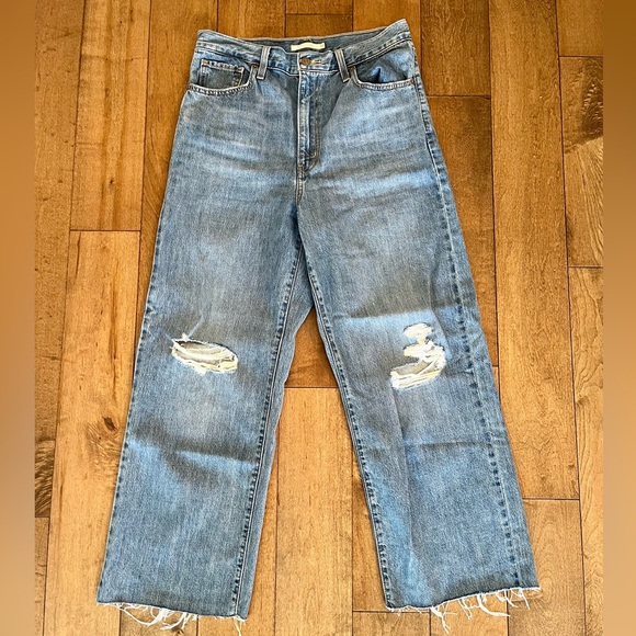 Levi’s Jeans - Picture 2 of 9